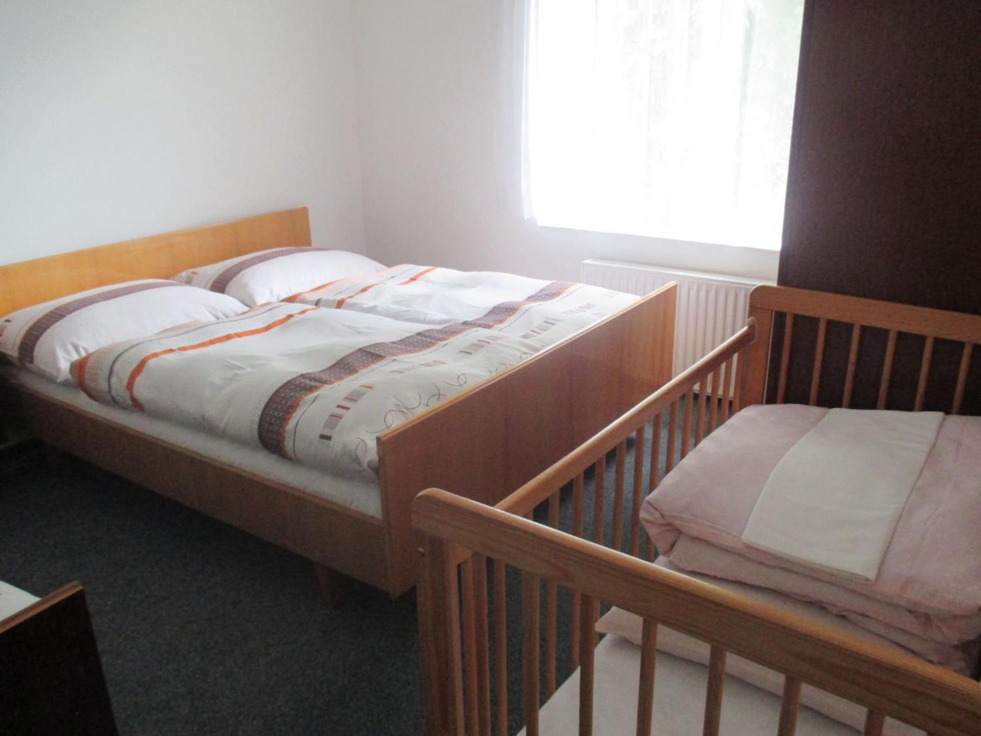 Pod Ostasi By Interhome Police nad Metují